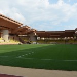 blog 4 Pohľad na trávnik futbalového štadióna Stade Louis II